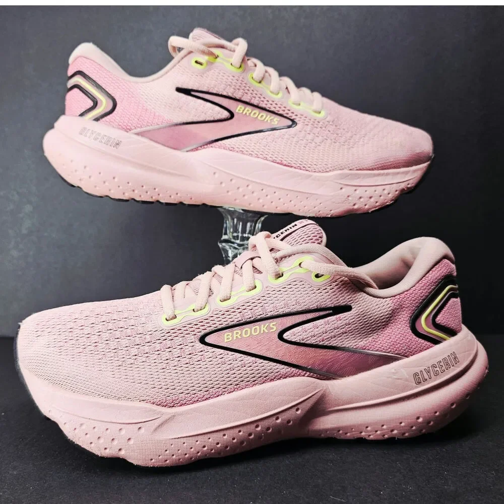 Brooks Women 8.5 Comfy footwear